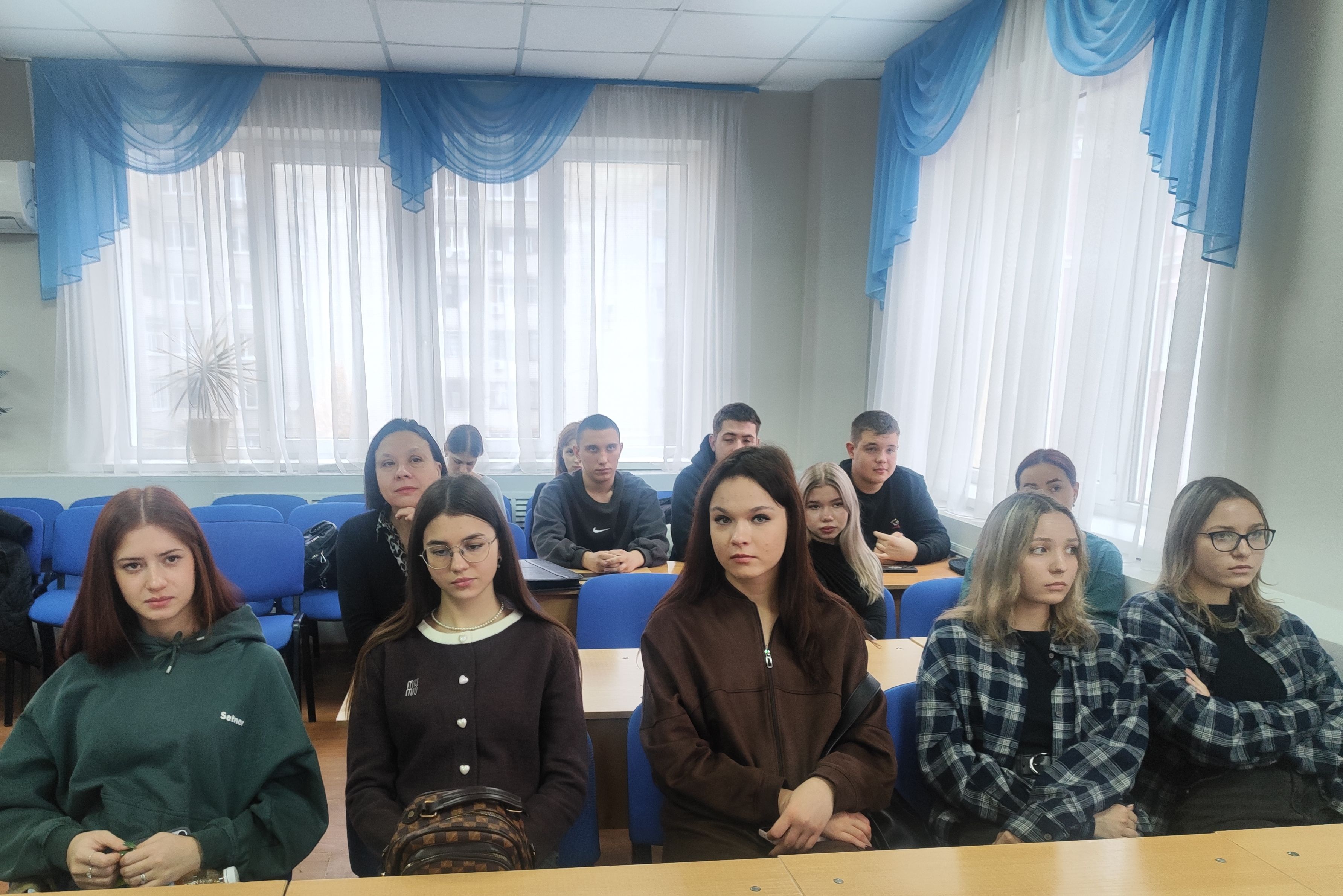 Заседание дискуссионного клуба Сферы на тему Экономика управления современными многоквартирными домами и жилыми комплексами